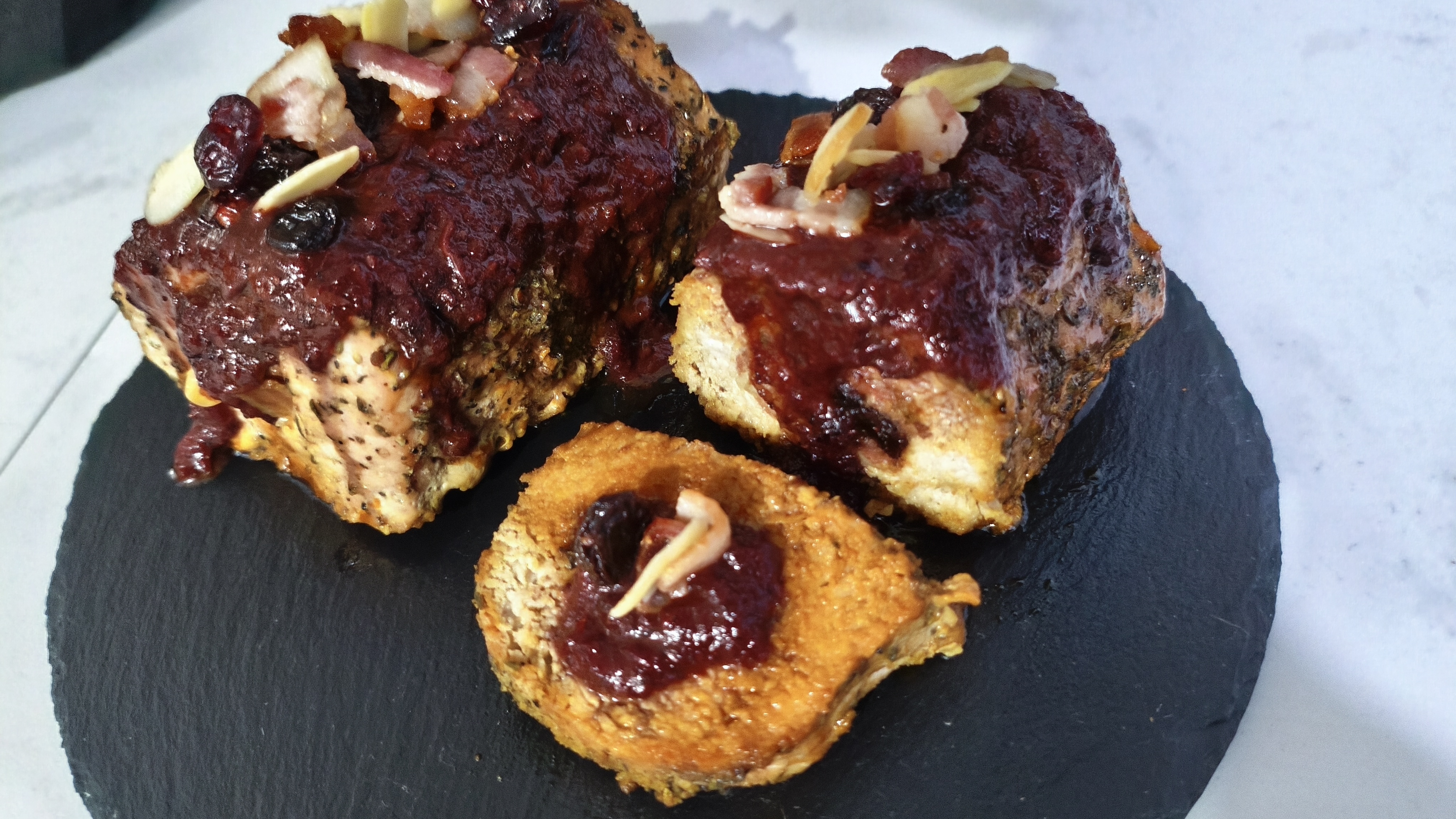 Mesa con productos navideños de Masperix Atelier